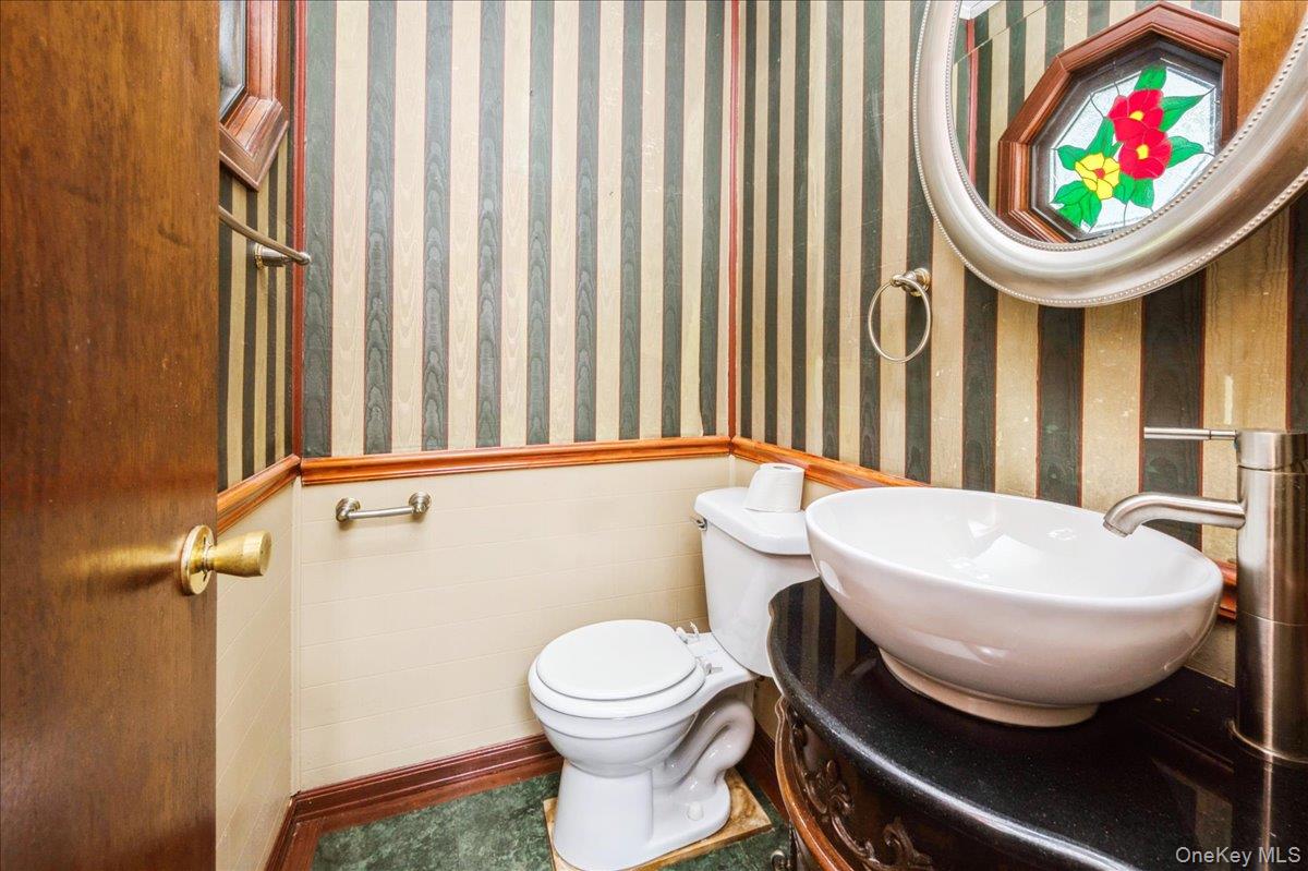 1014 Kings Parkway, North Baldwin, NY 11510