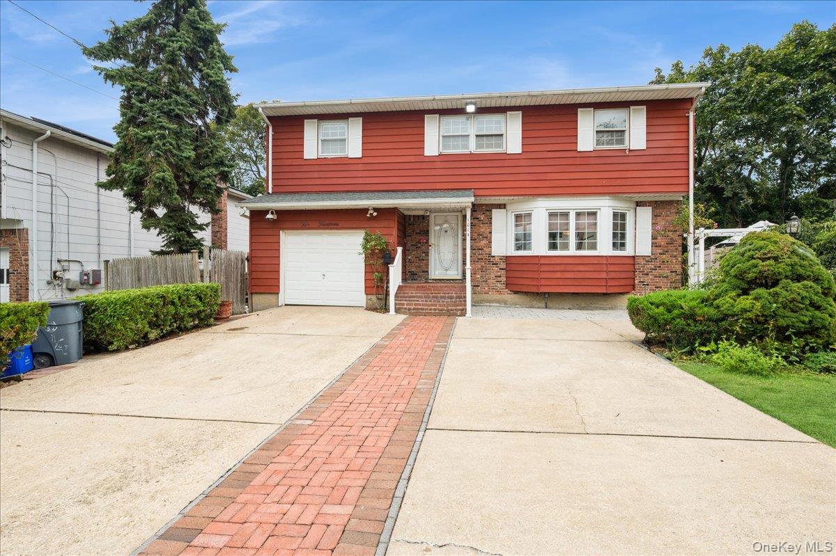 1014 Kings Parkway, North Baldwin, NY 11510