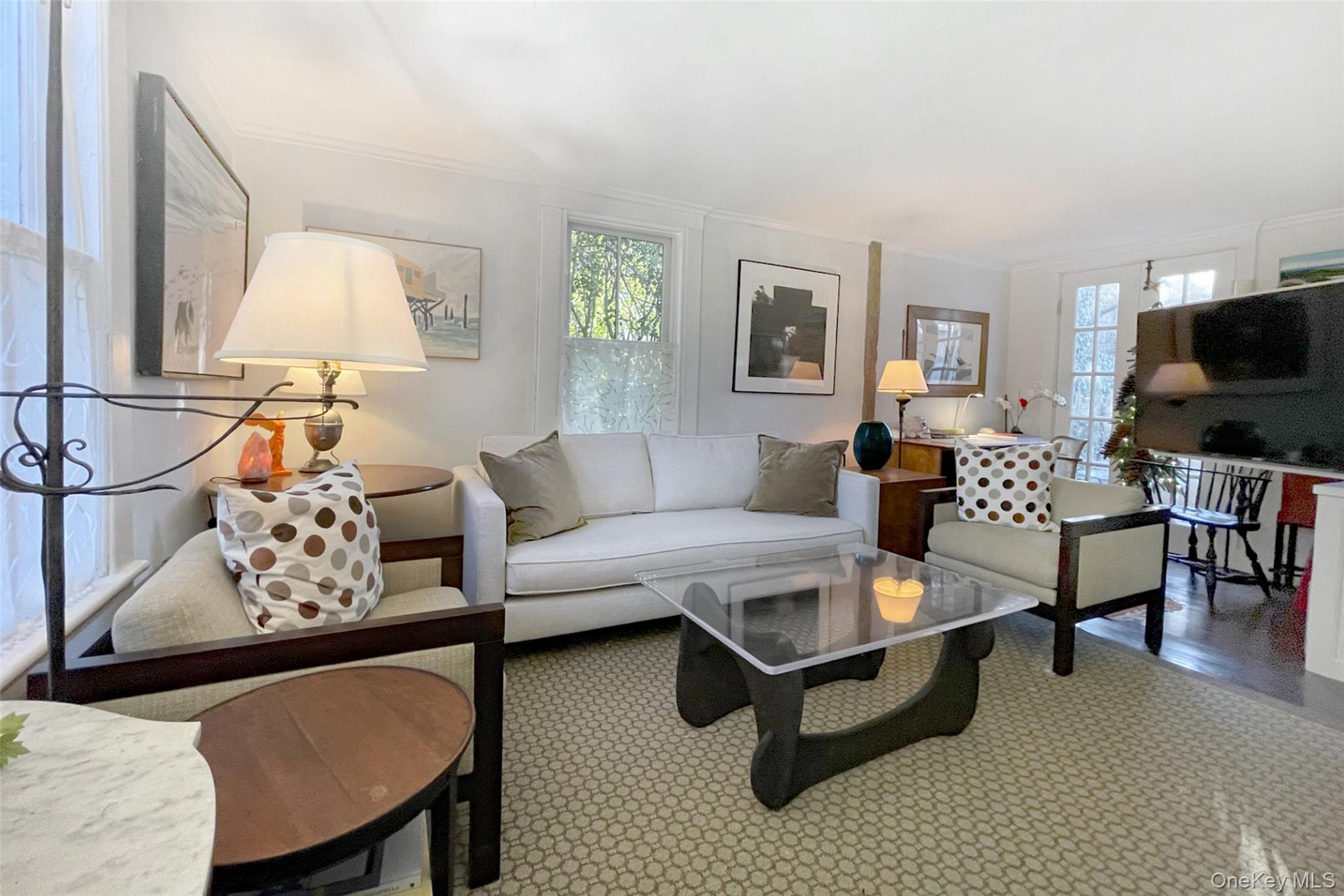 28 Bowden Square, Southampton, NY 11968