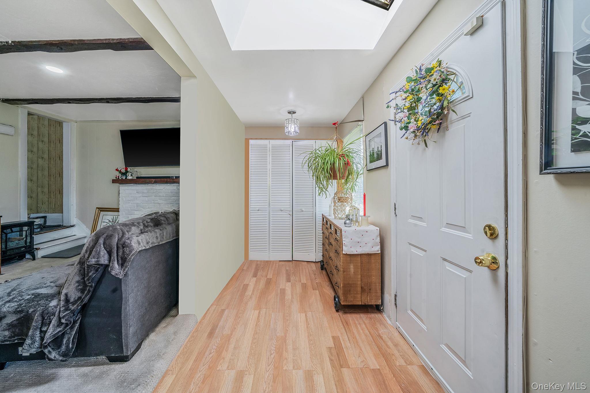 173 E Seaman Avenue, Freeport, NY 11520