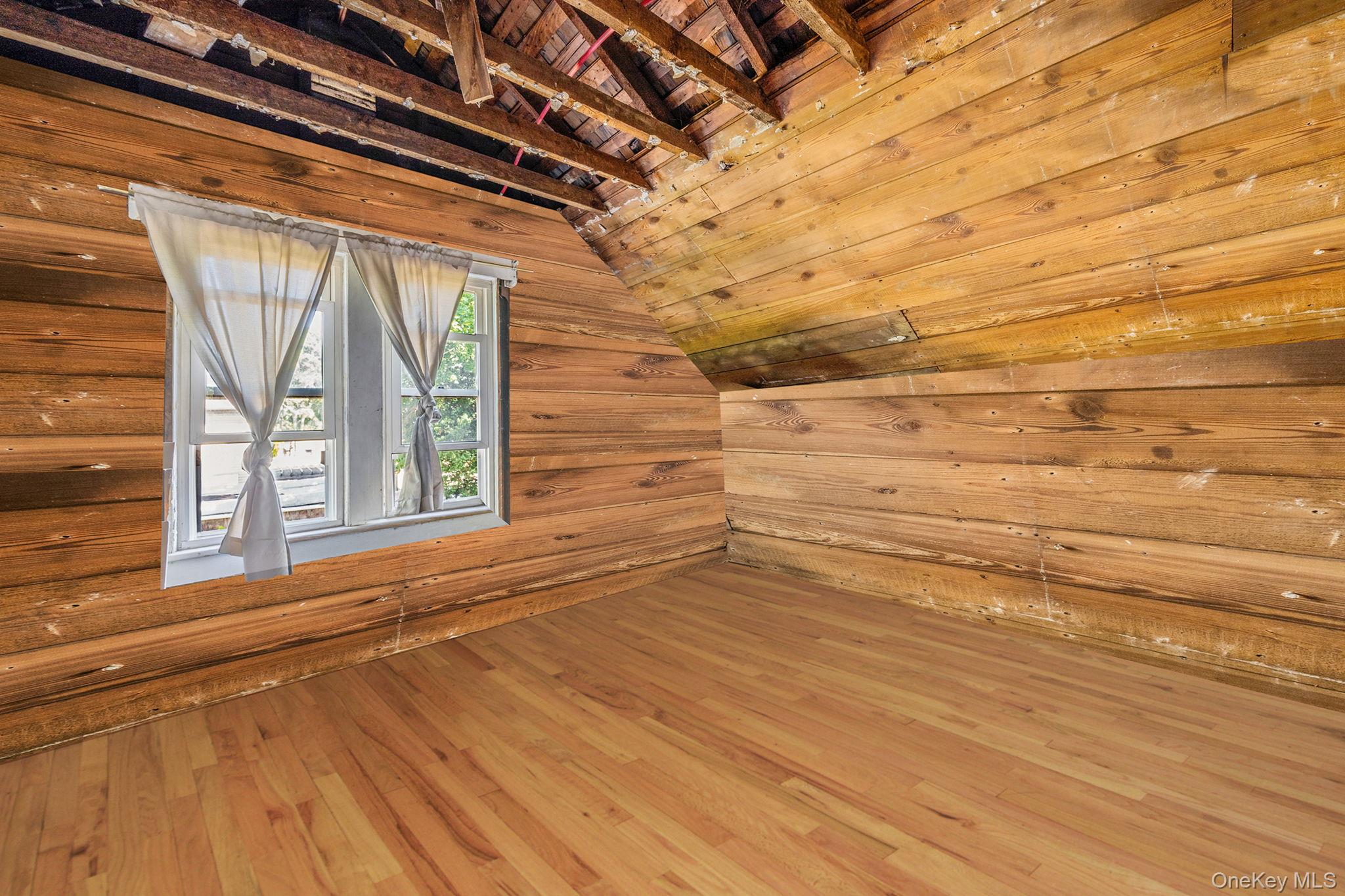 173 E Seaman Avenue, Freeport, NY 11520