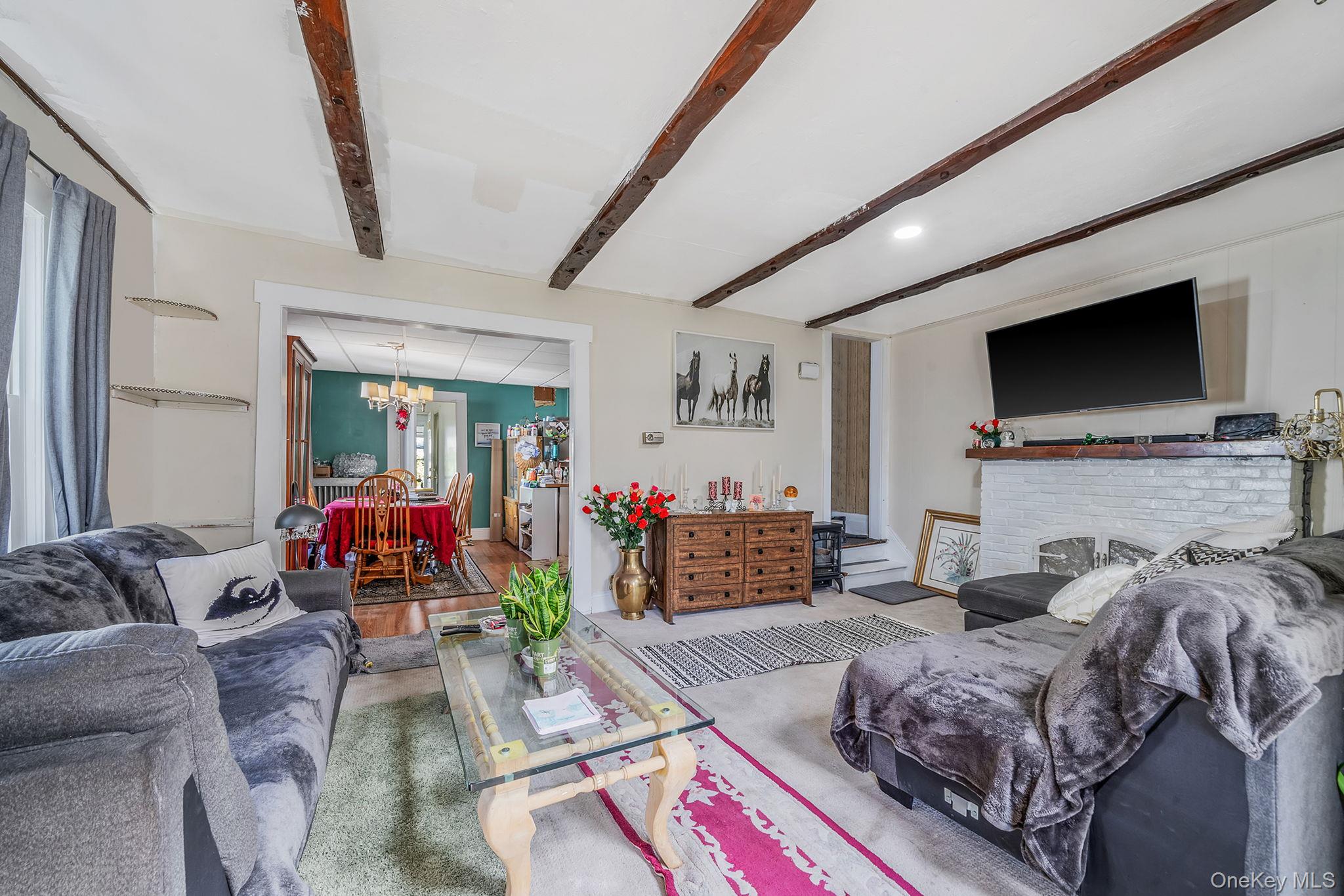 173 E Seaman Avenue, Freeport, NY 11520