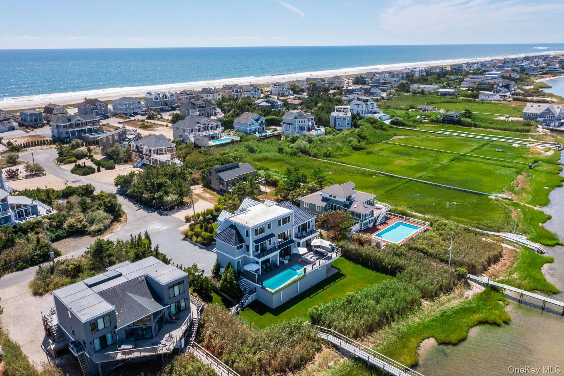 20 Cove Lane, Westhampton Dunes, NY 11978