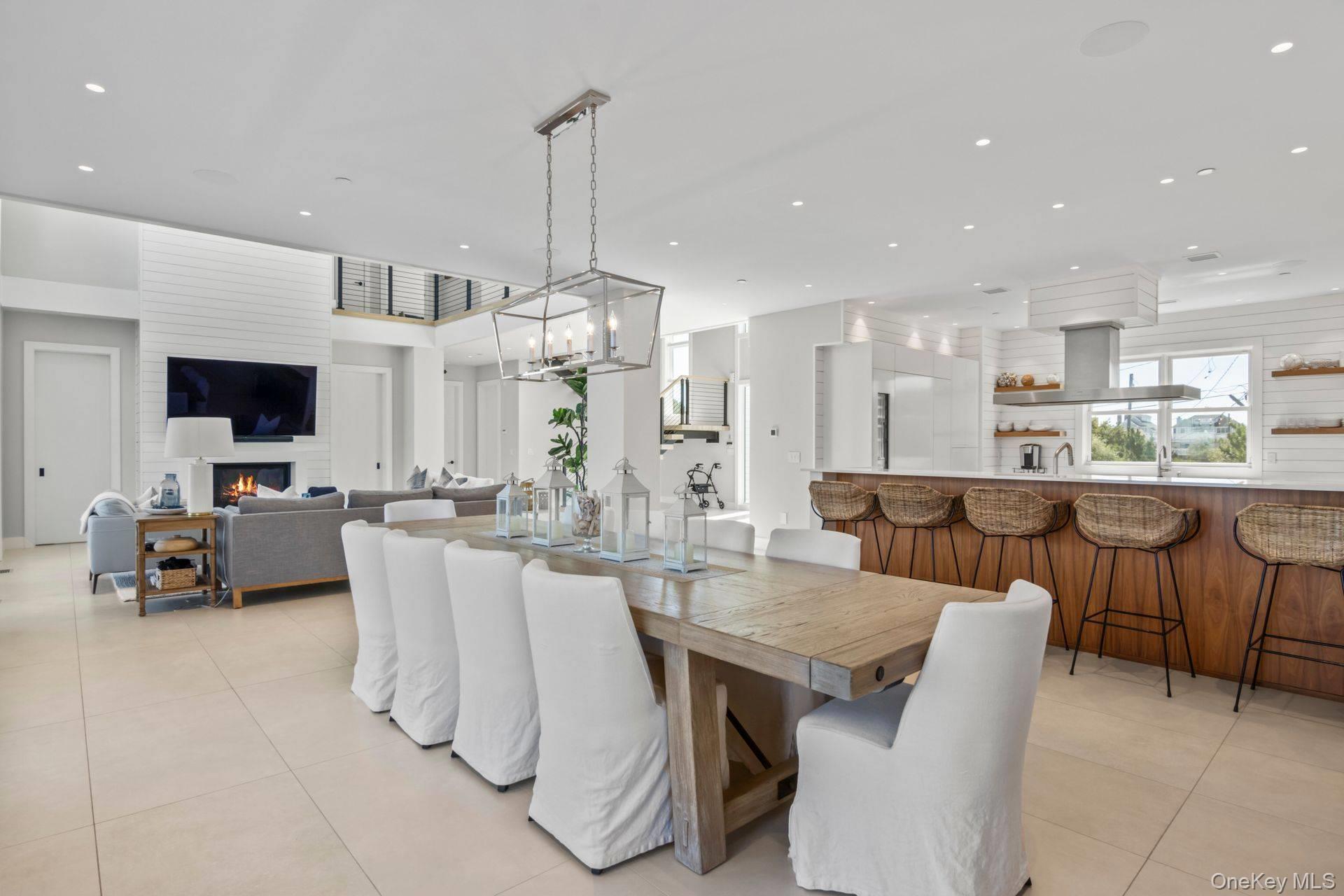 20 Cove Lane, Westhampton Dunes, NY 11978