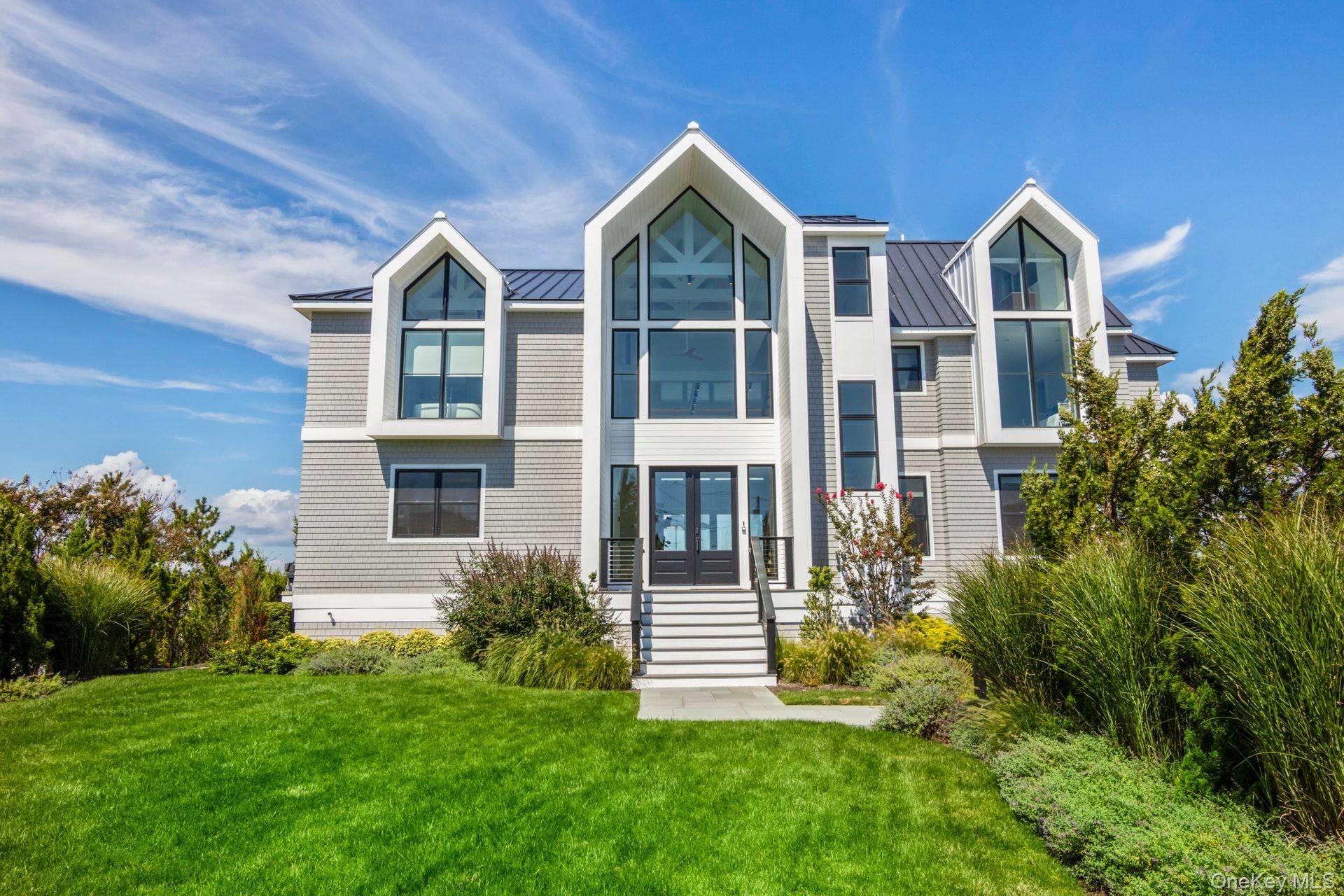 20 Cove Lane, Westhampton Dunes, NY 11978