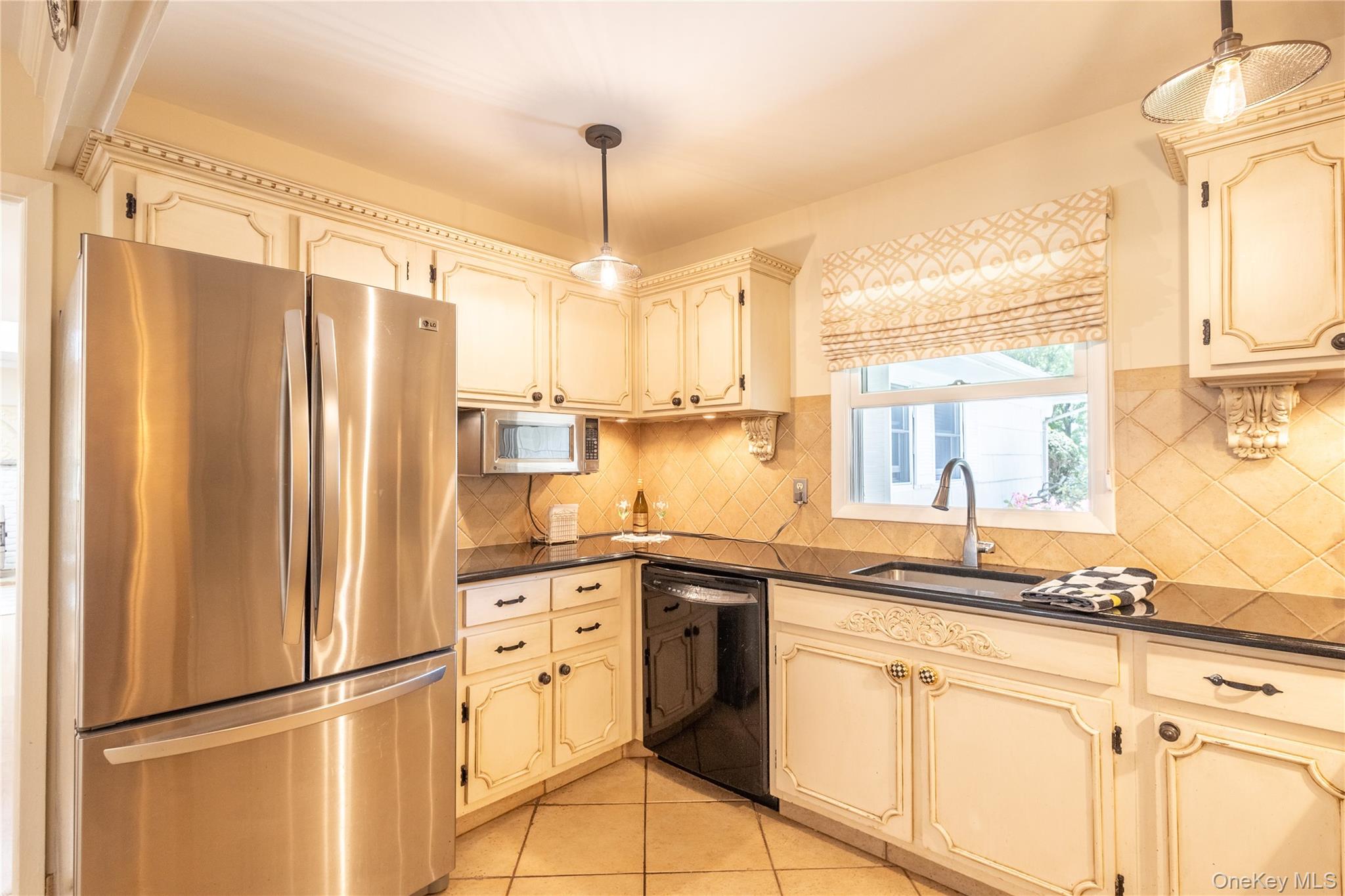 66 Barker Drive, Stony Brook, NY 11790