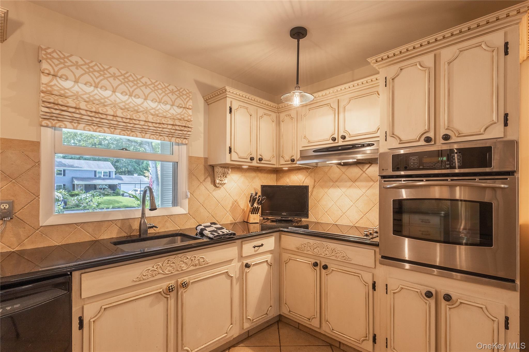 66 Barker Drive, Stony Brook, NY 11790