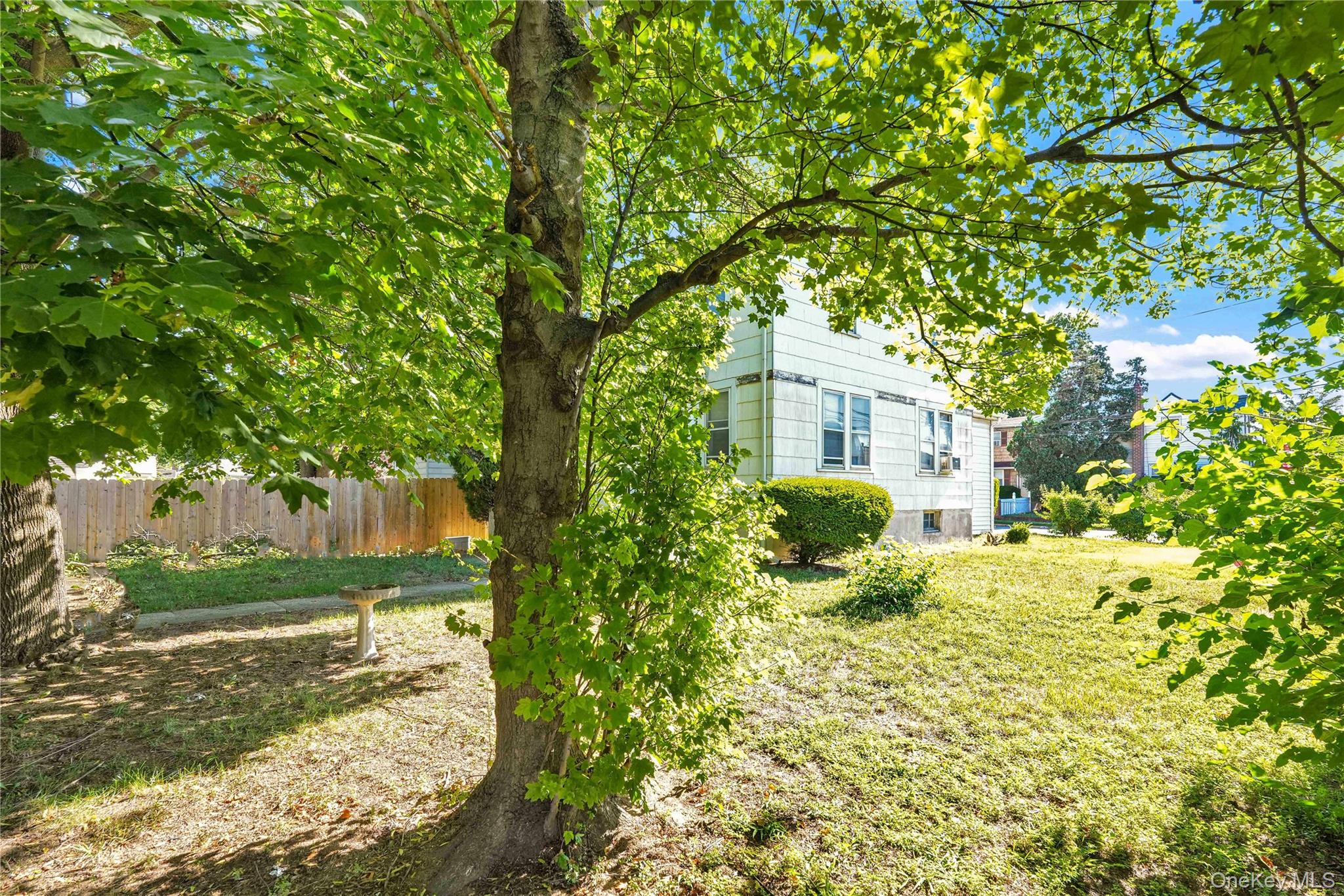 42 Satterie Avenue, Valley Stream, NY 11580