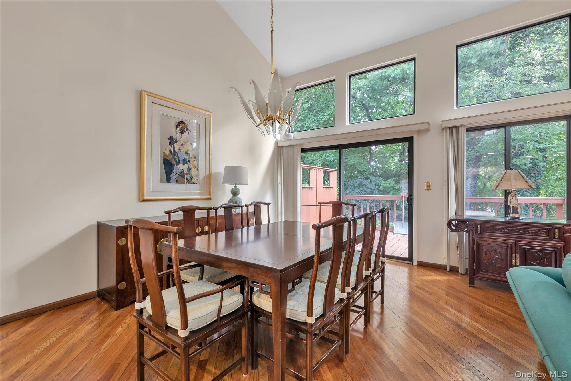 3 Cricket Club Drive, Roslyn, NY 11576