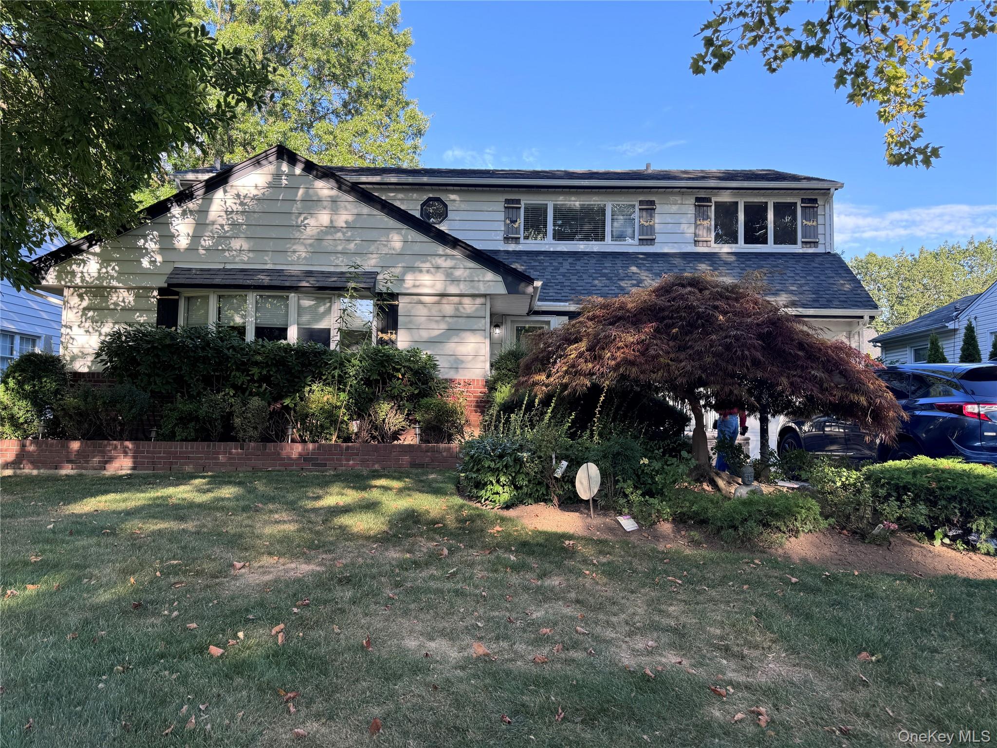 195 Sackville Road, Garden City, NY 11530