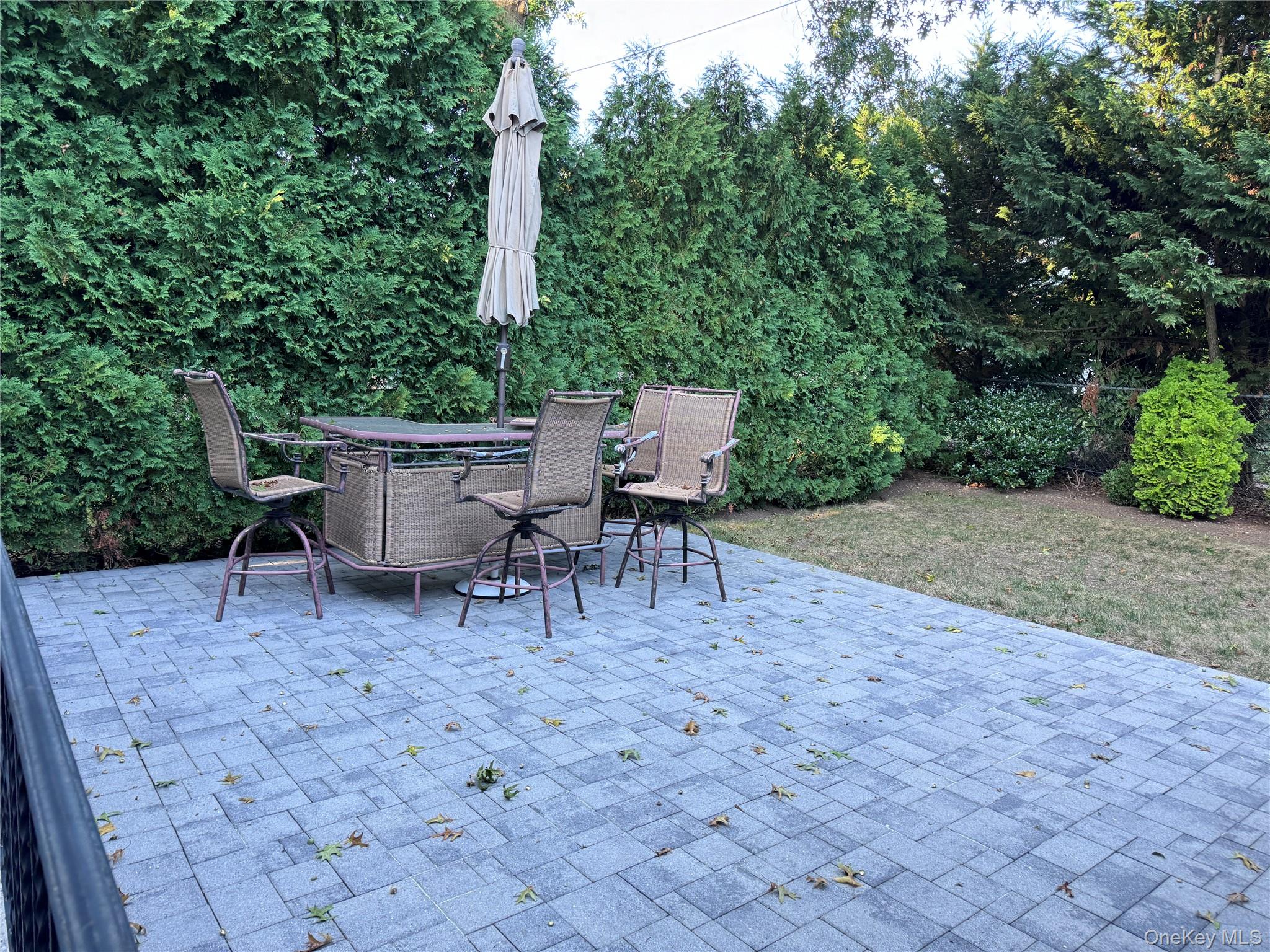 195 Sackville Road, Garden City, NY 11530