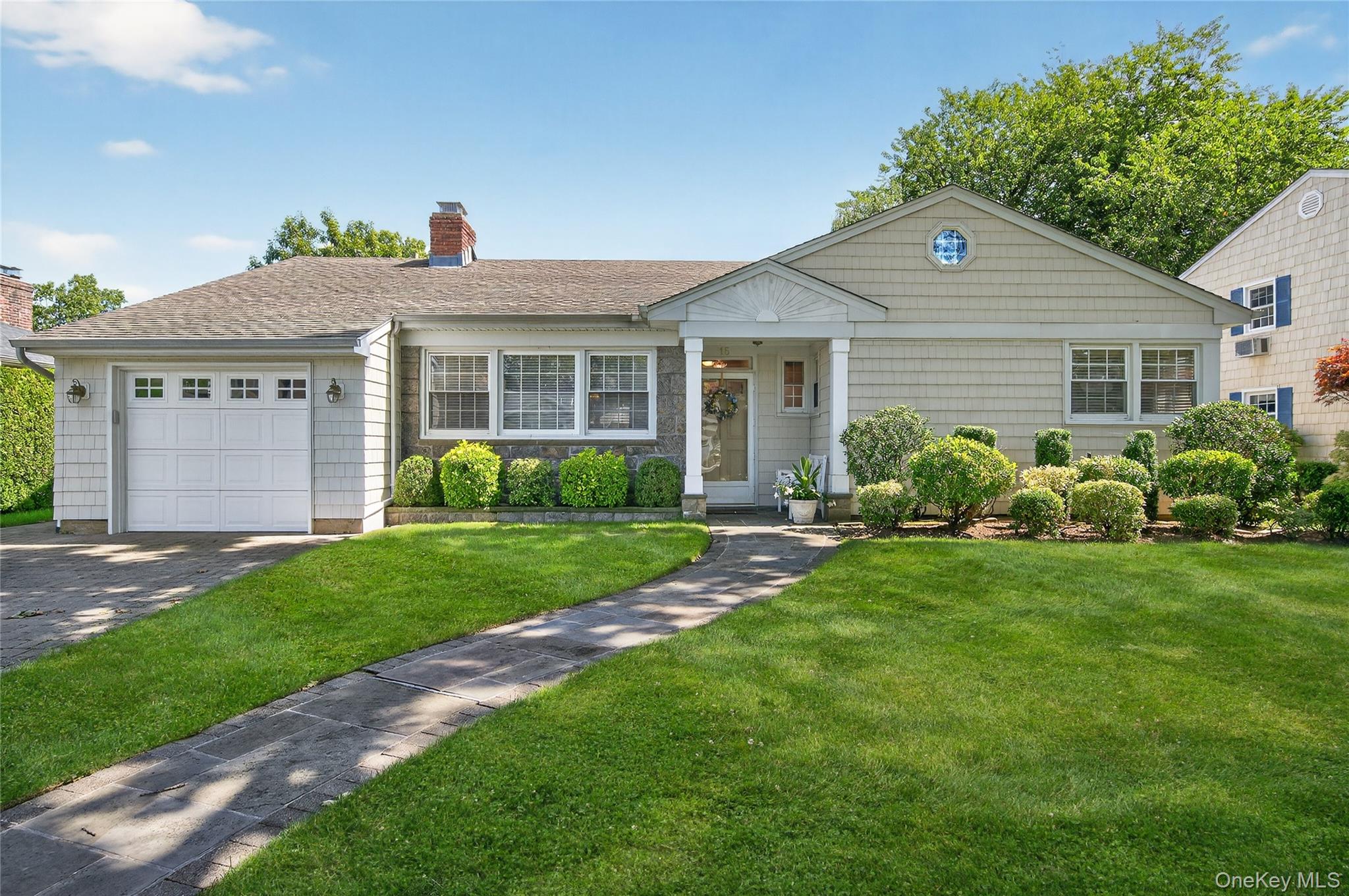 15 Garfield Street, Garden City, NY 11530