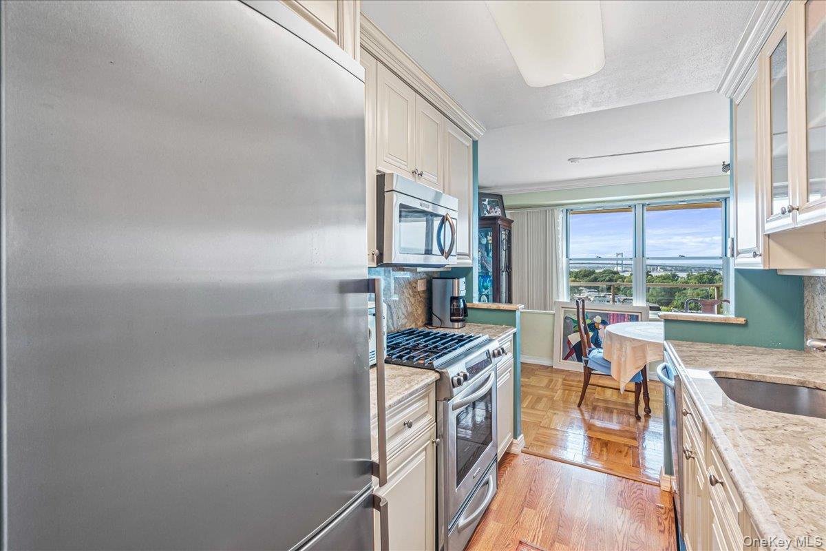 17-85 215th Street # 11S, Bayside, NY 11360