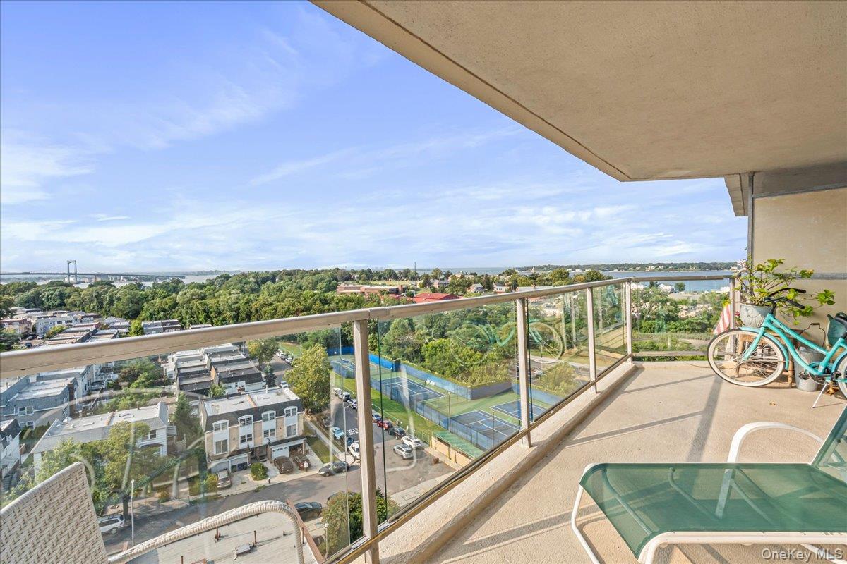 17-85 215th Street # 11S, Bayside, NY 11360