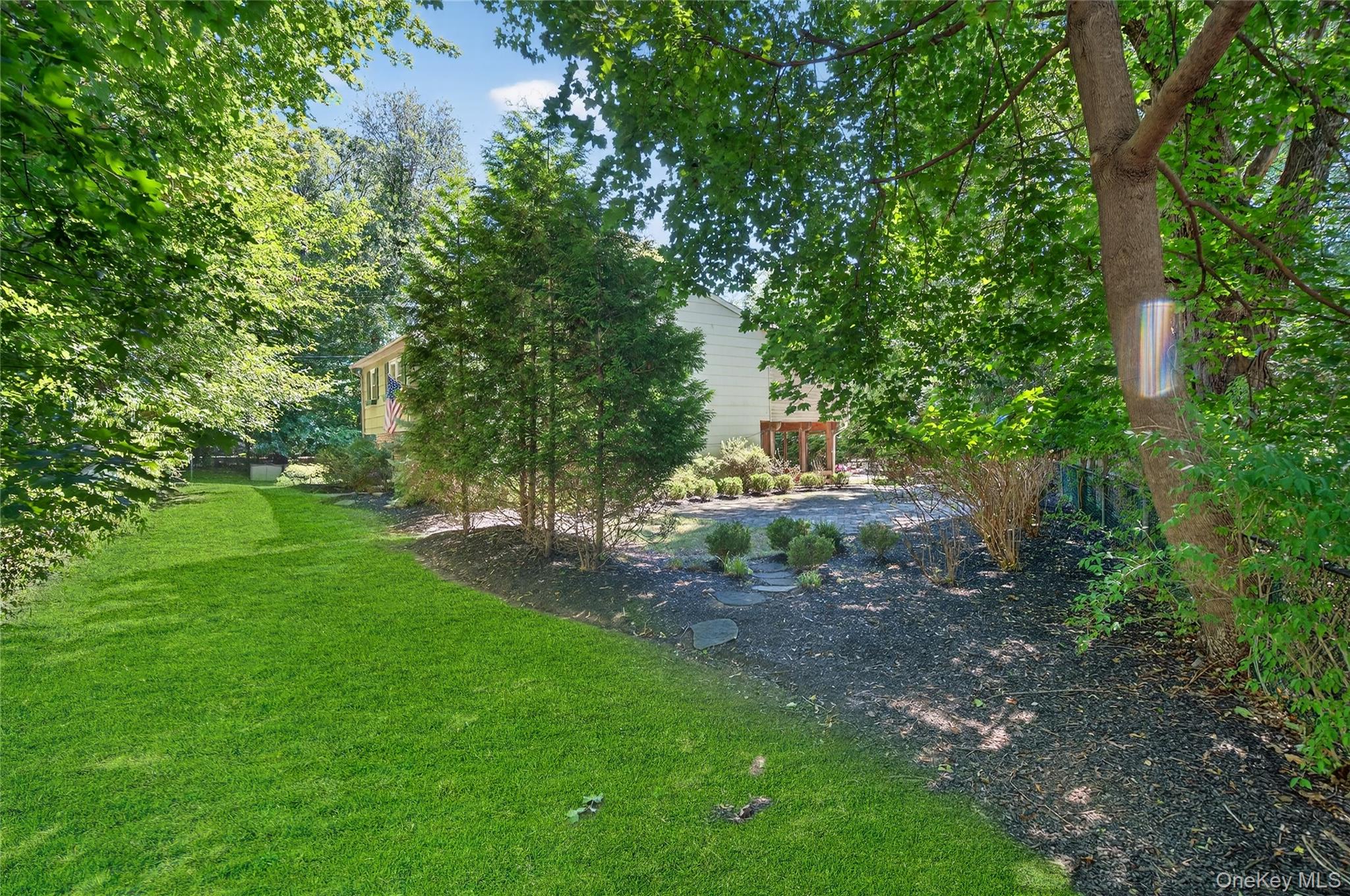 173 Oak Tree Road, Tappan, NY 10983