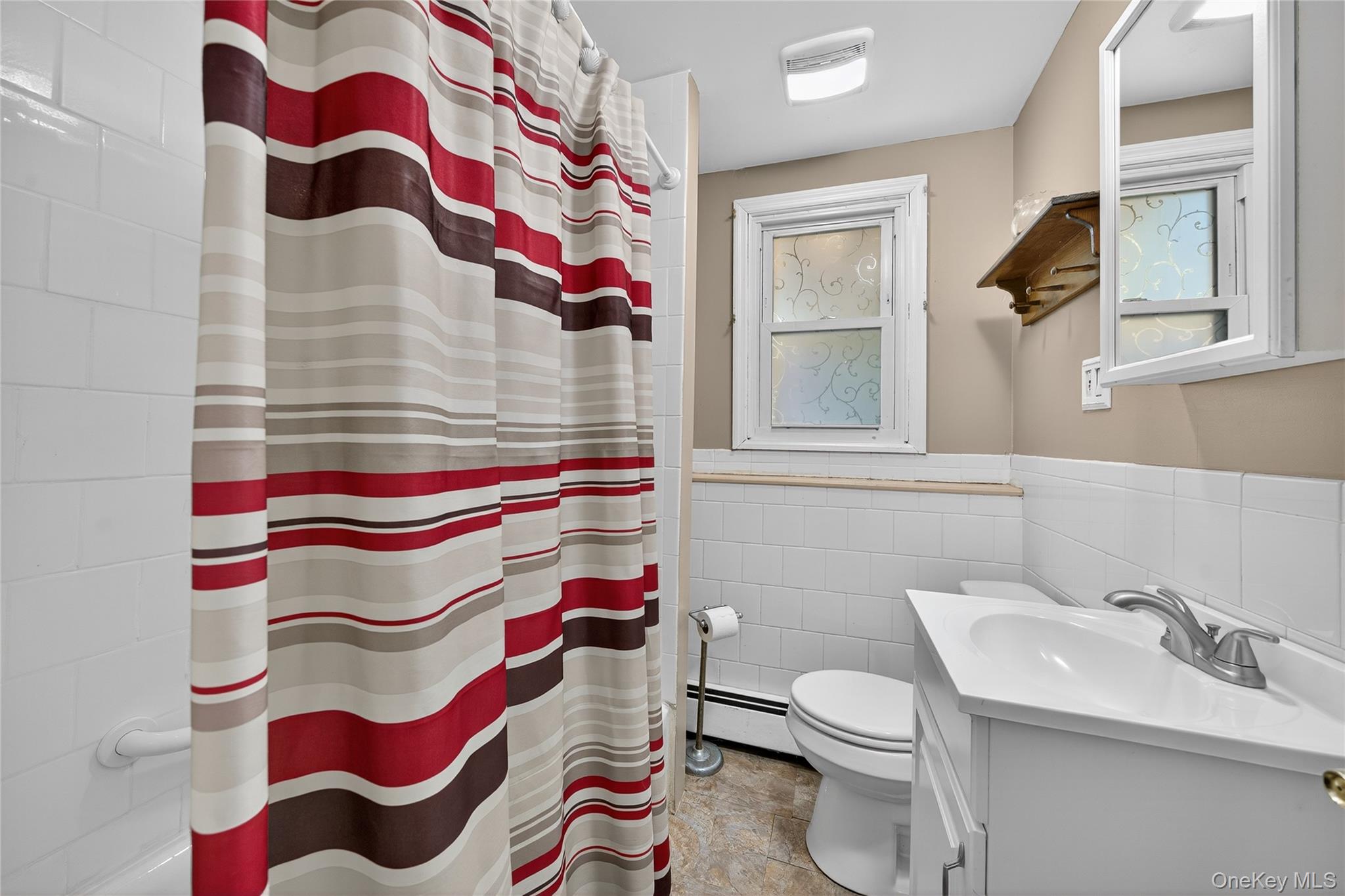 173 Oak Tree Road, Tappan, NY 10983