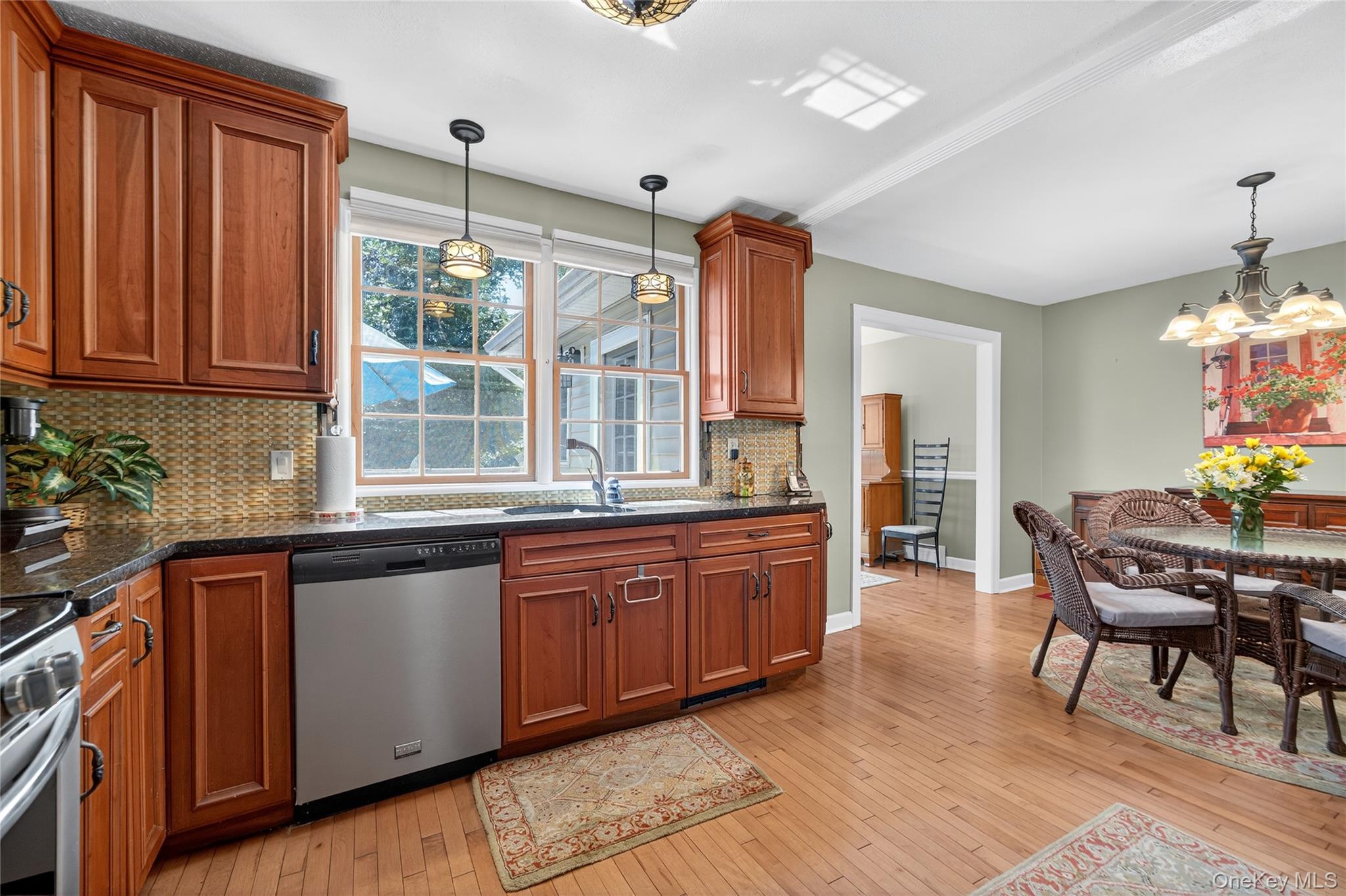 173 Oak Tree Road, Tappan, NY 10983