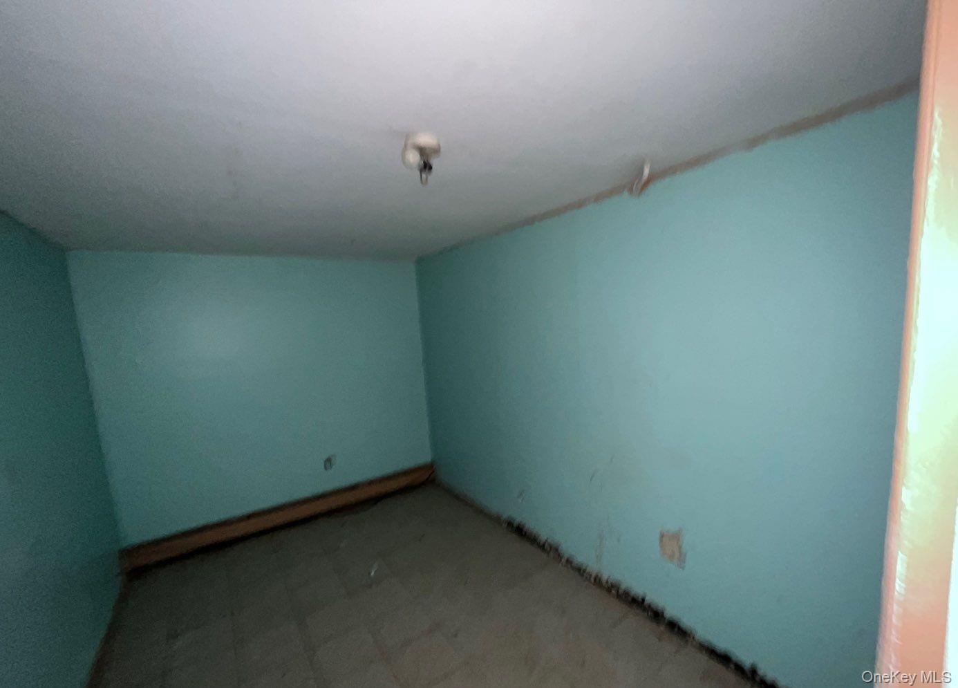 17 Appel Drive E, Shirley, NY 11967