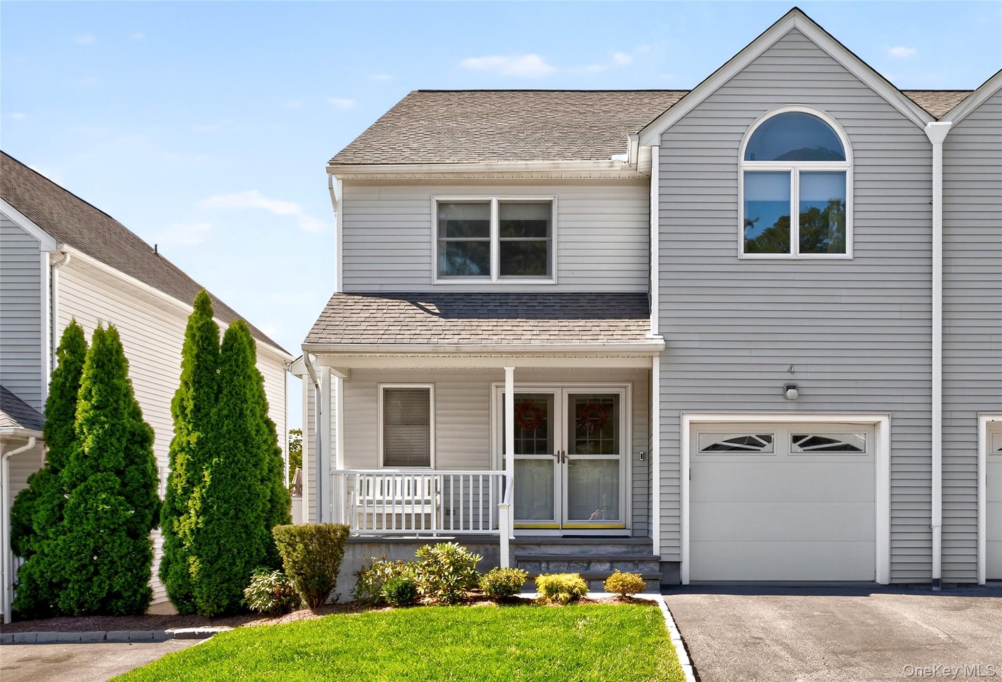 4 Larissa Lane, Thornwood, NY 10594