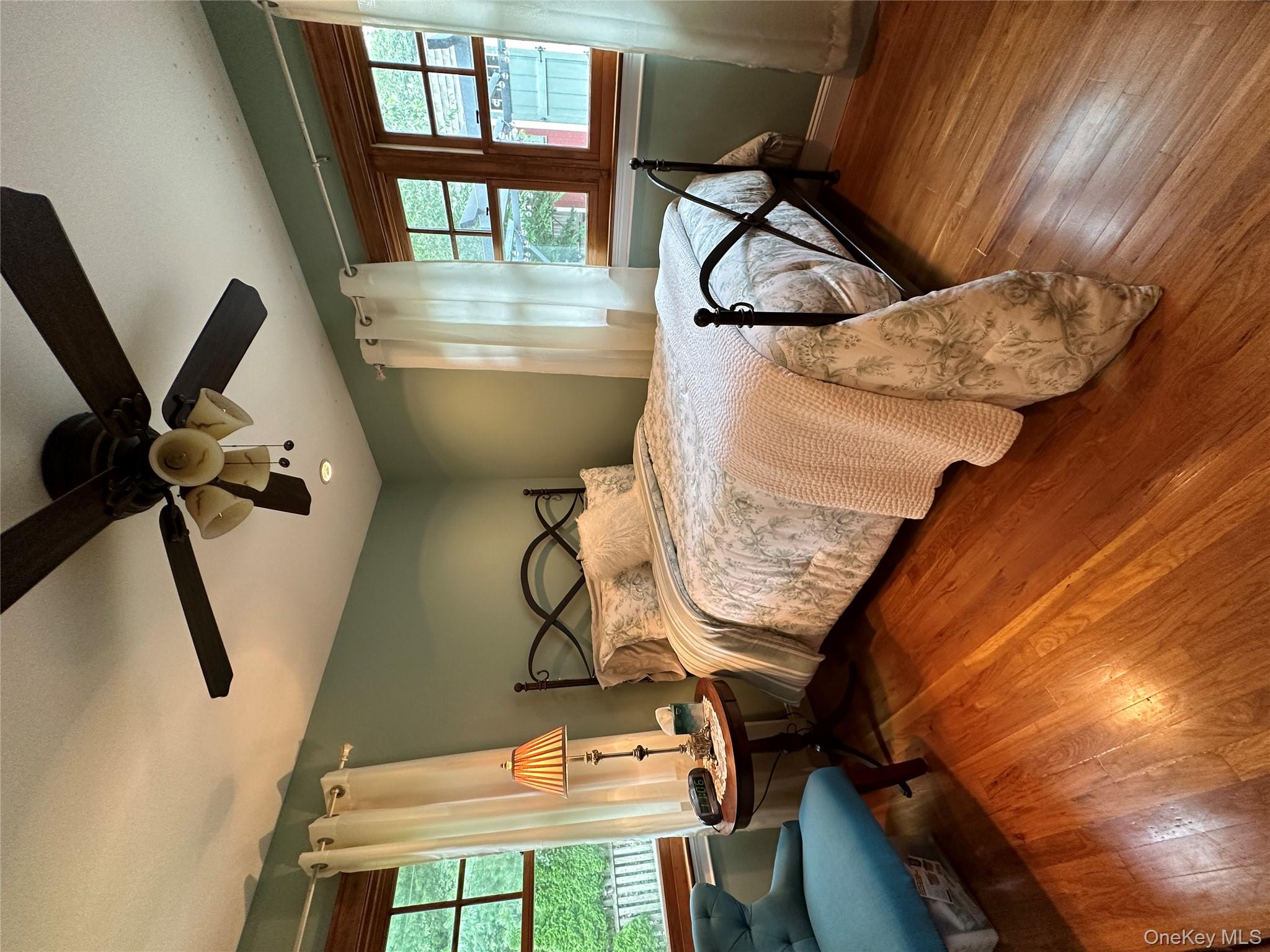 38-47 Douglaston Parkway, Douglaston, NY 11363