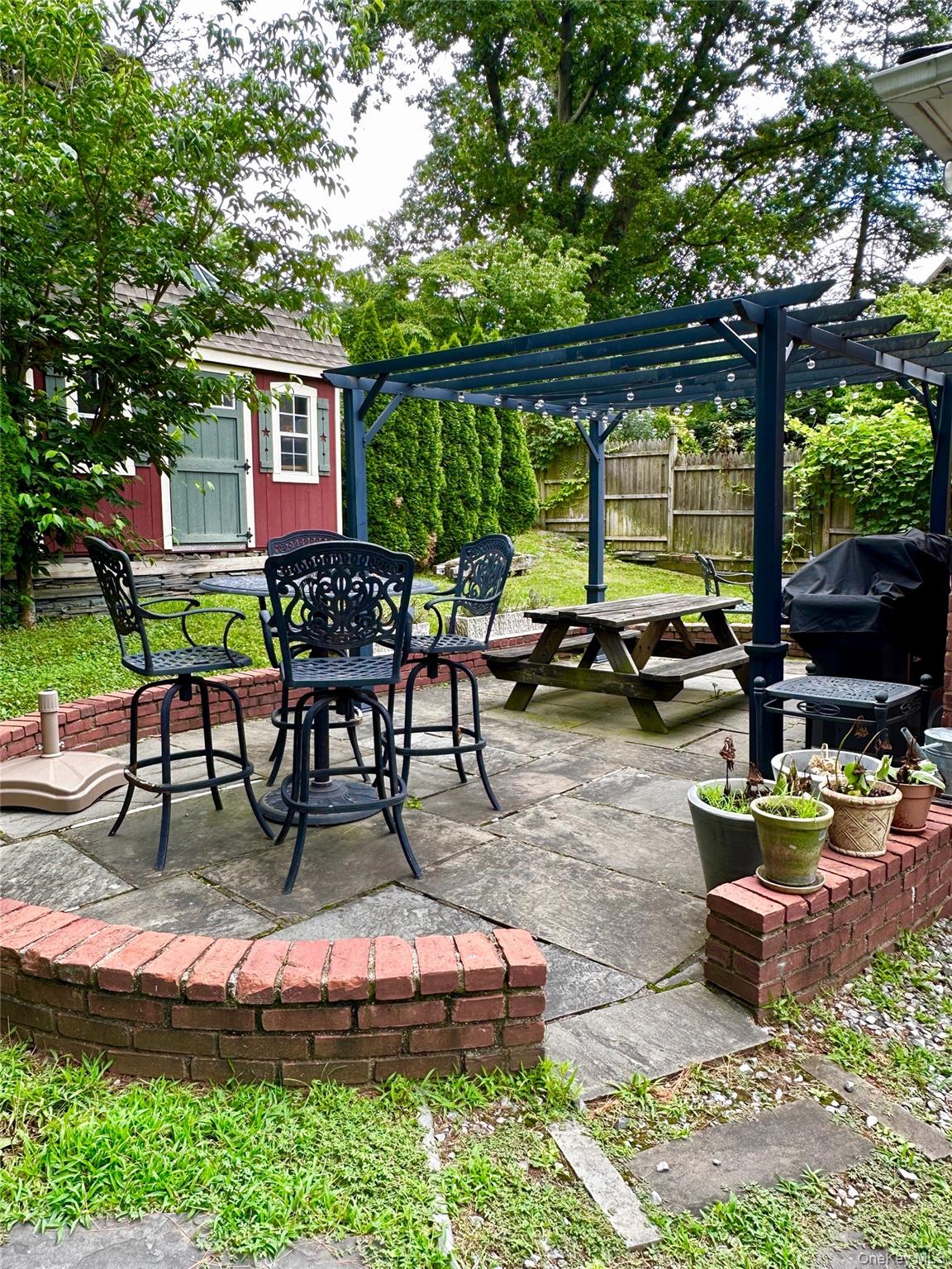 38-47 Douglaston Parkway, Douglaston, NY 11363