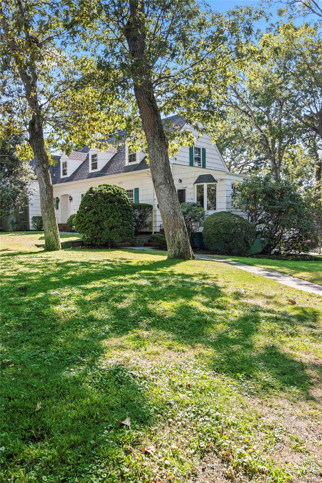 108 Shore Road, Patchogue, NY 11772