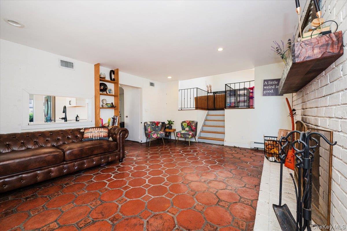 30 Donna Lane, Lido Beach, NY 11561