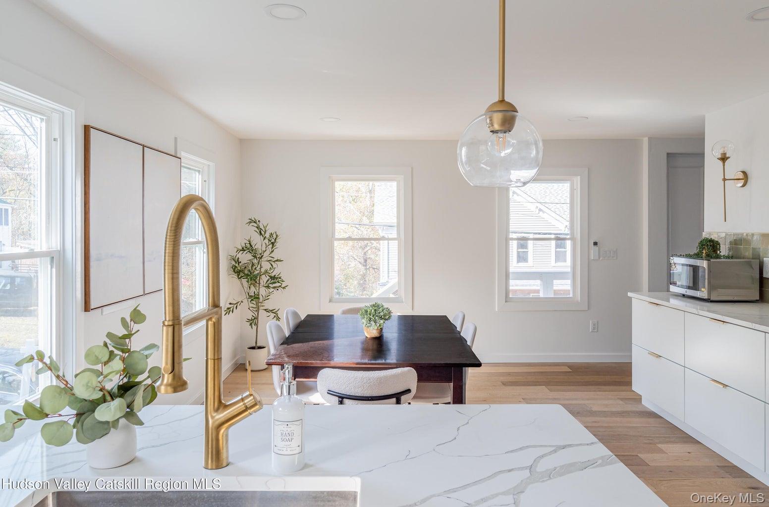 9 Mountain Road, Rosendale, NY 12472