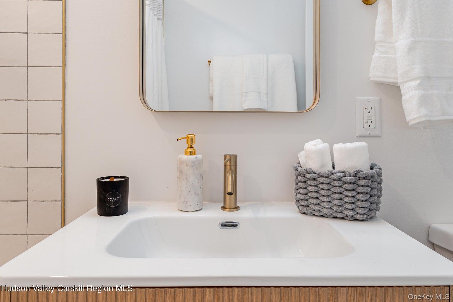 9 Mountain Road, Rosendale, NY 12472