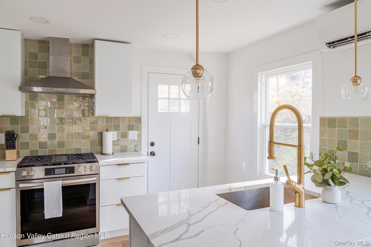 9 Mountain Road, Rosendale, NY 12472