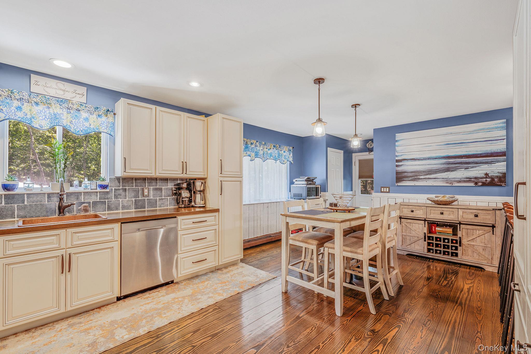 3 Emily Court, Hampton Bays, NY 11946