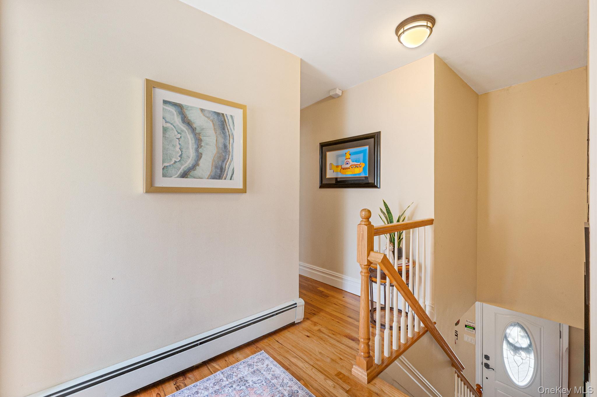 42 Apricot Place, Ronkonkoma, NY 11779