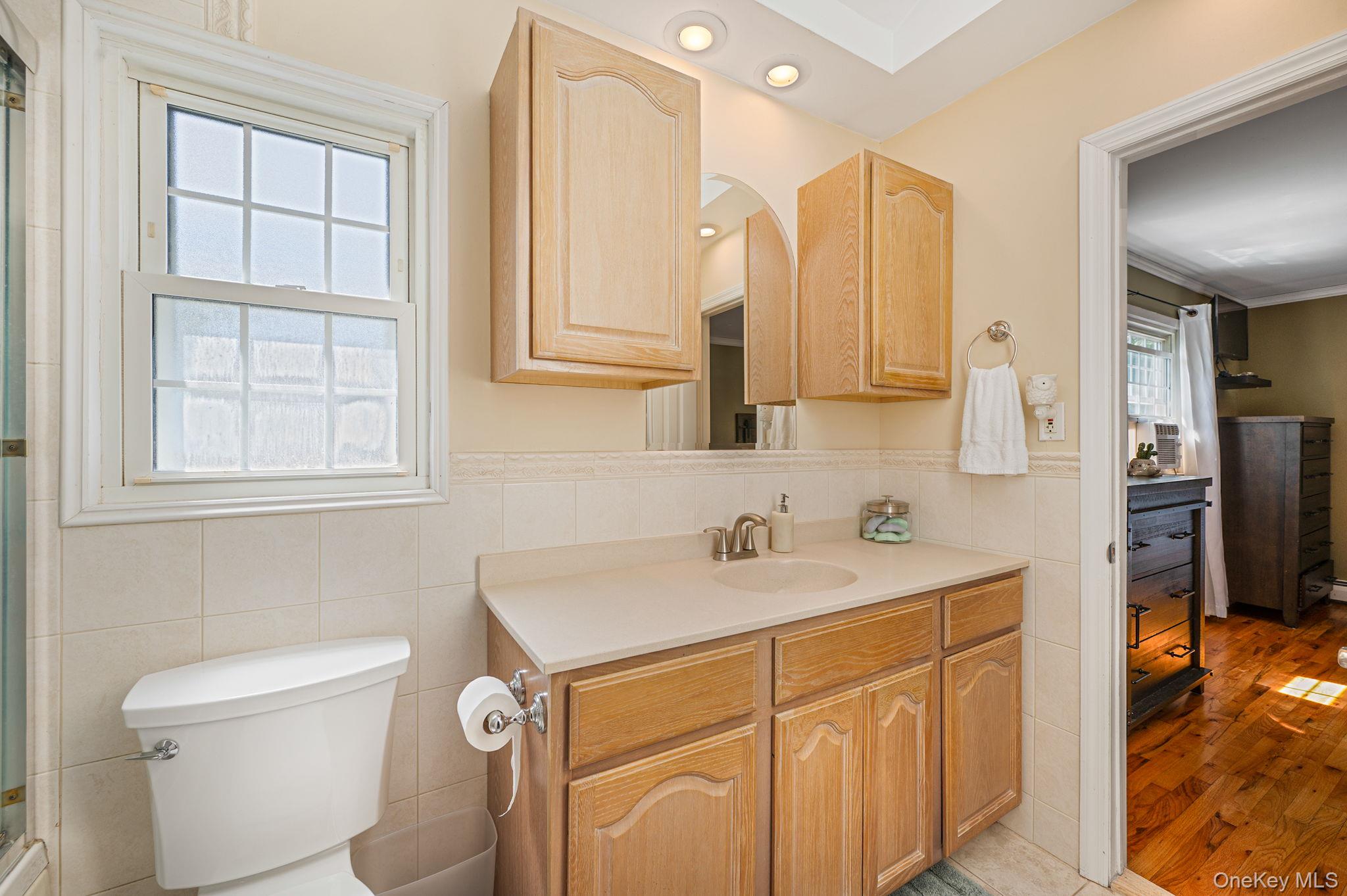 42 Apricot Place, Ronkonkoma, NY 11779