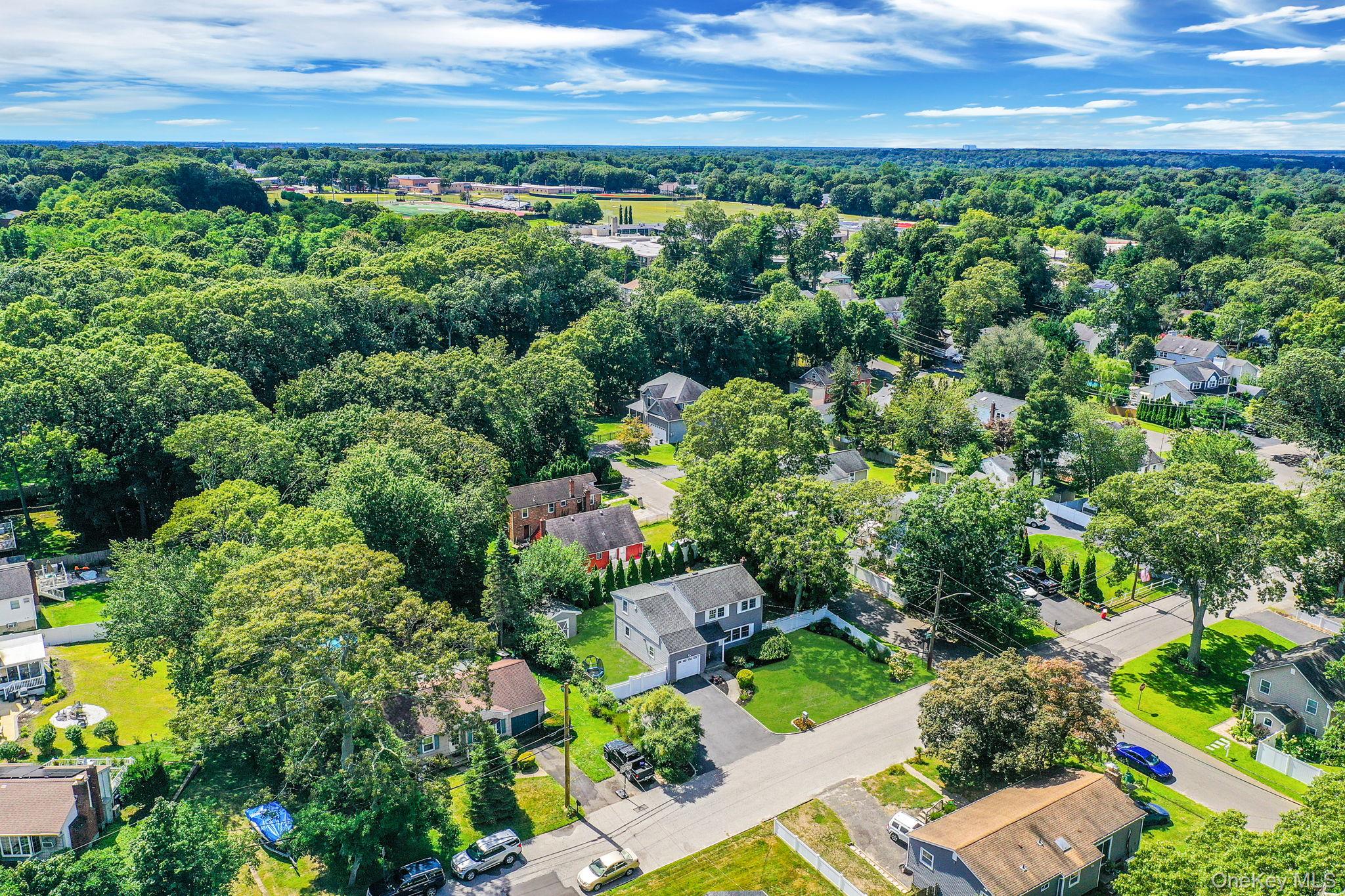 42 Apricot Place, Ronkonkoma, NY 11779