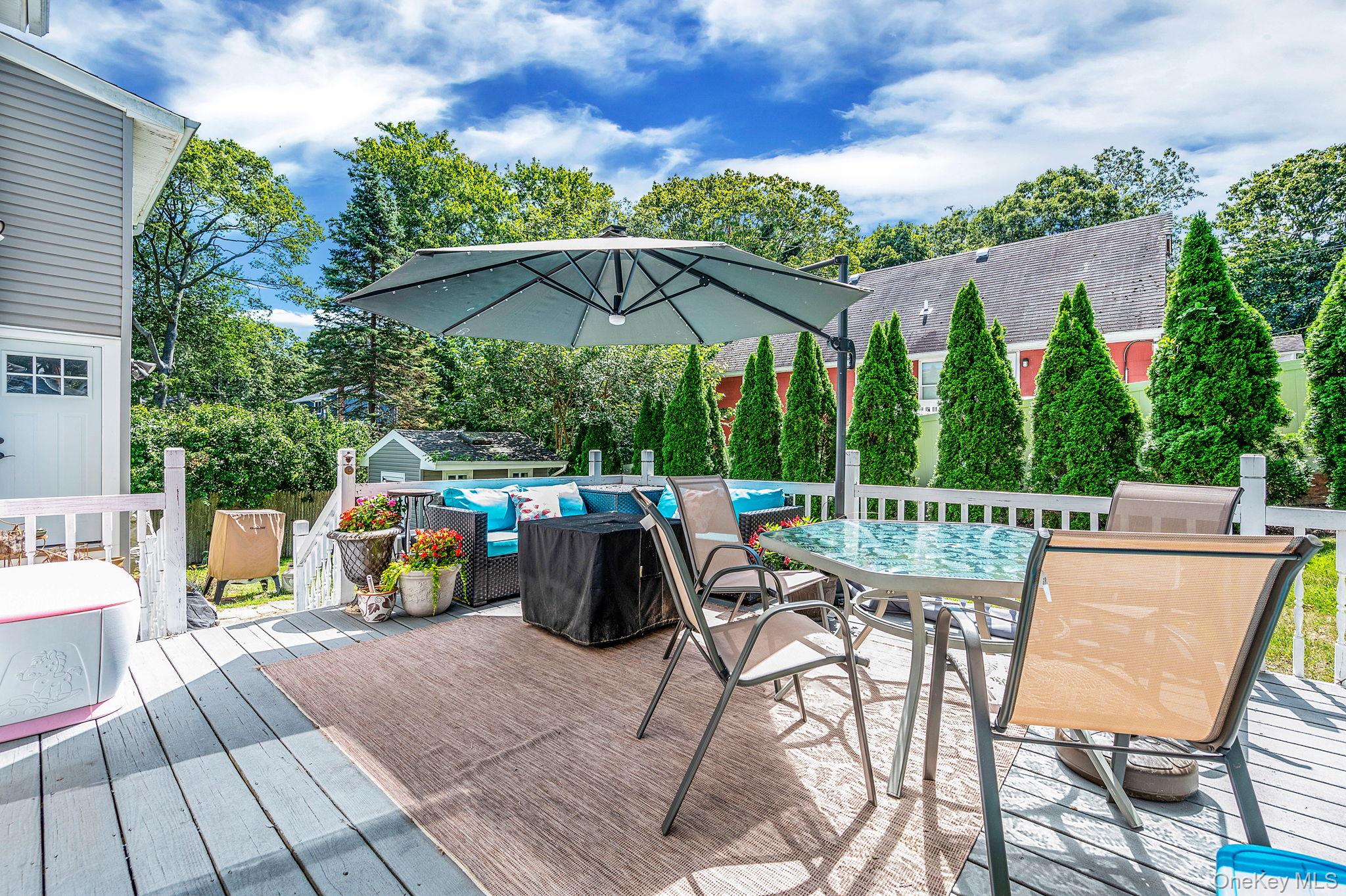 42 Apricot Place, Ronkonkoma, NY 11779