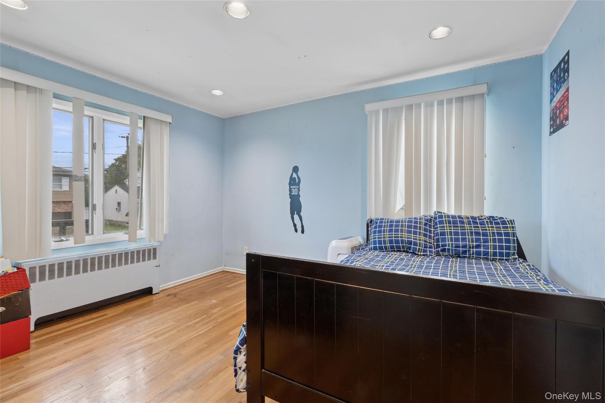 329 N Wyoming Avenue, Massapequa, NY 11758