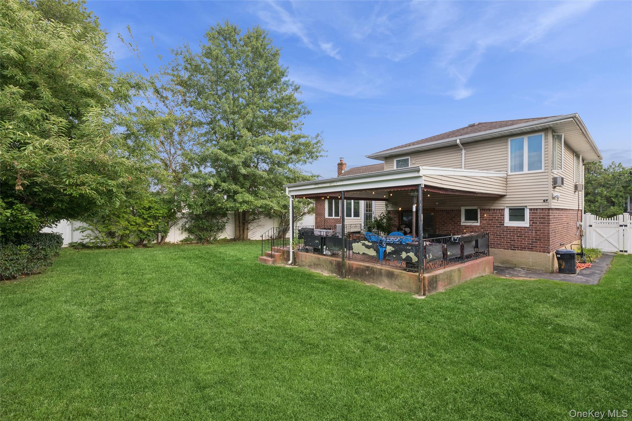 329 N Wyoming Avenue, Massapequa, NY 11758