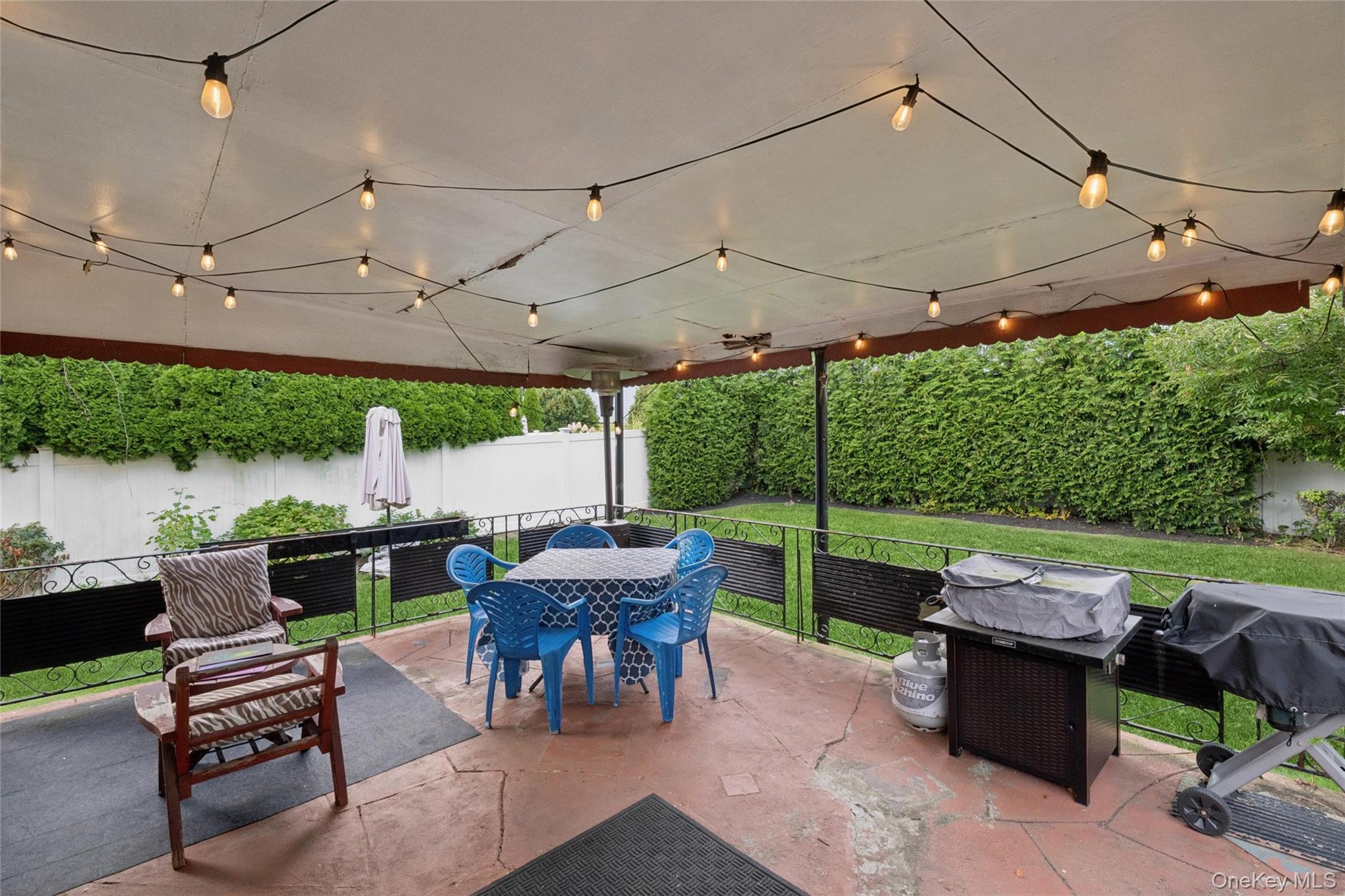 329 N Wyoming Avenue, Massapequa, NY 11758