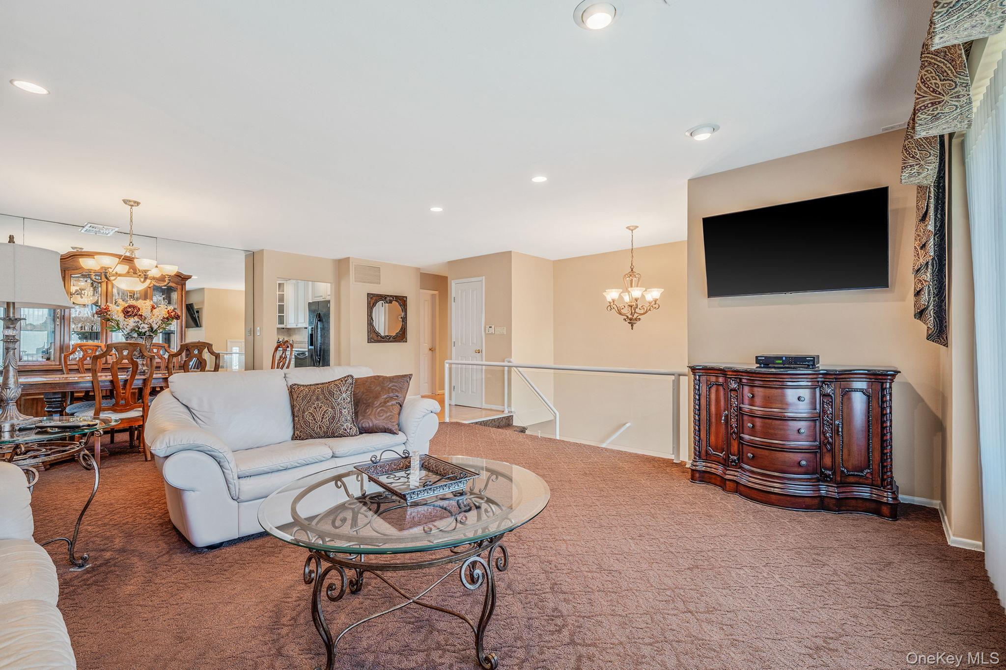 2468 Riviera Lane, Bellmore, NY 11710