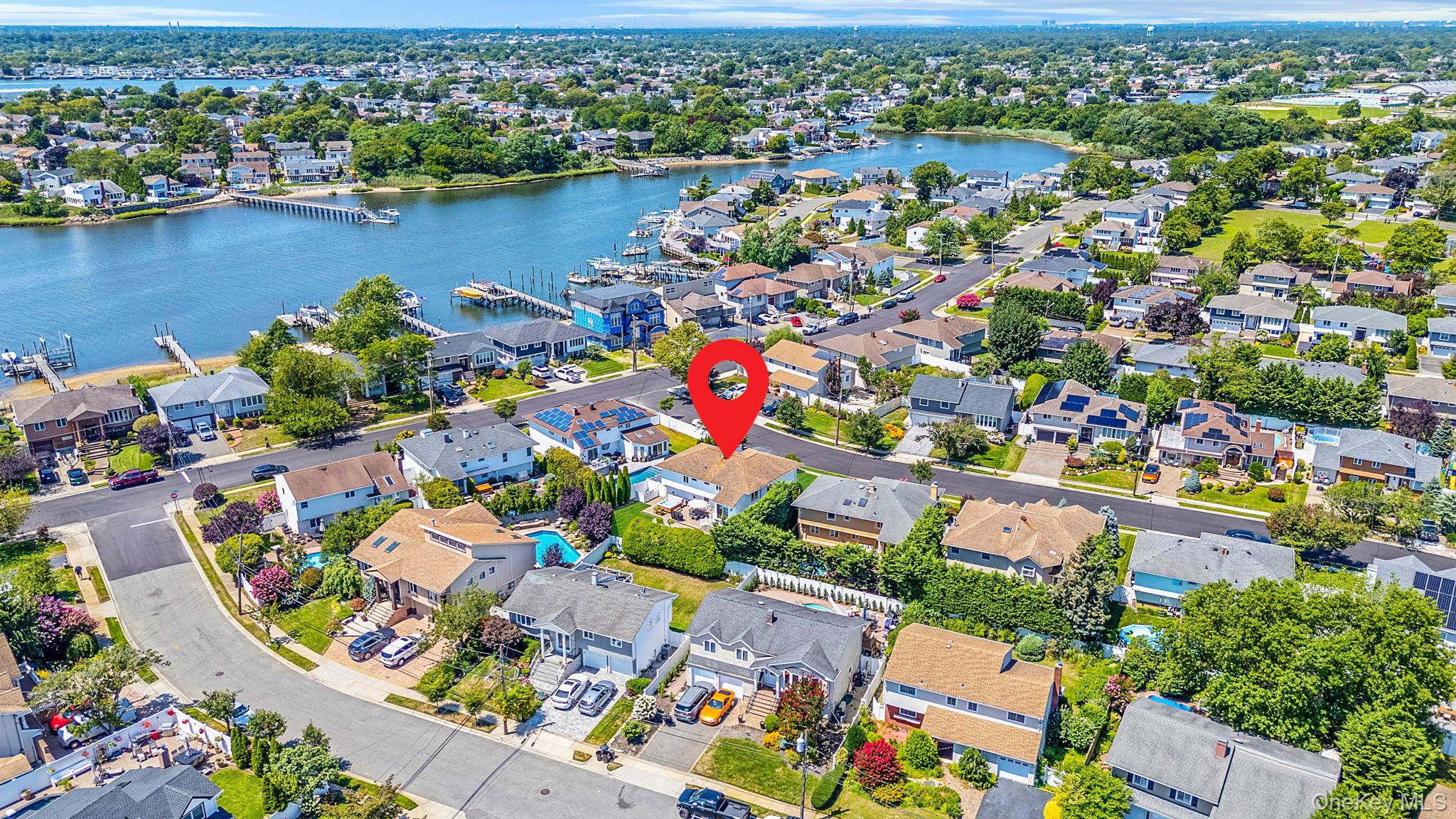 2468 Riviera Lane, Bellmore, NY 11710