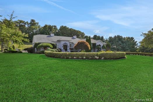 14 Far Horizons Drive, Newburgh, NY 12550