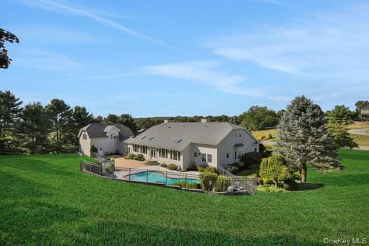 14 Far Horizons Drive, Newburgh, NY 12550