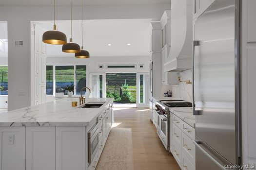 14 Far Horizons Drive, Newburgh, NY 12550