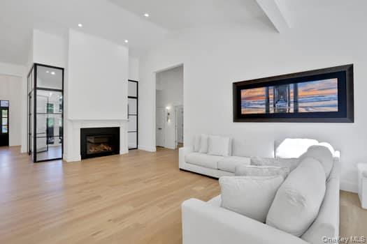 14 Far Horizons Drive, Newburgh, NY 12550