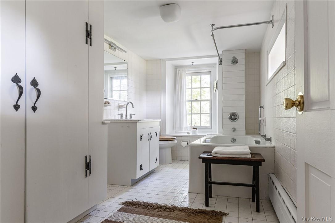 90 Upper Whitfield Road, Accord, NY 12404