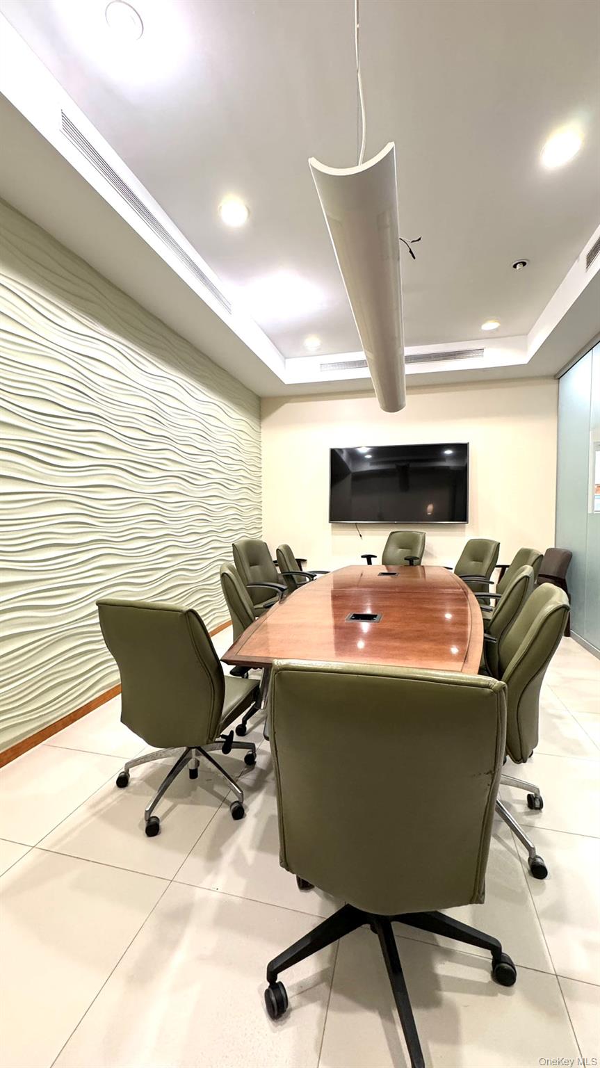 136-20 38th Avenue # 3C, Flushing, NY 11354