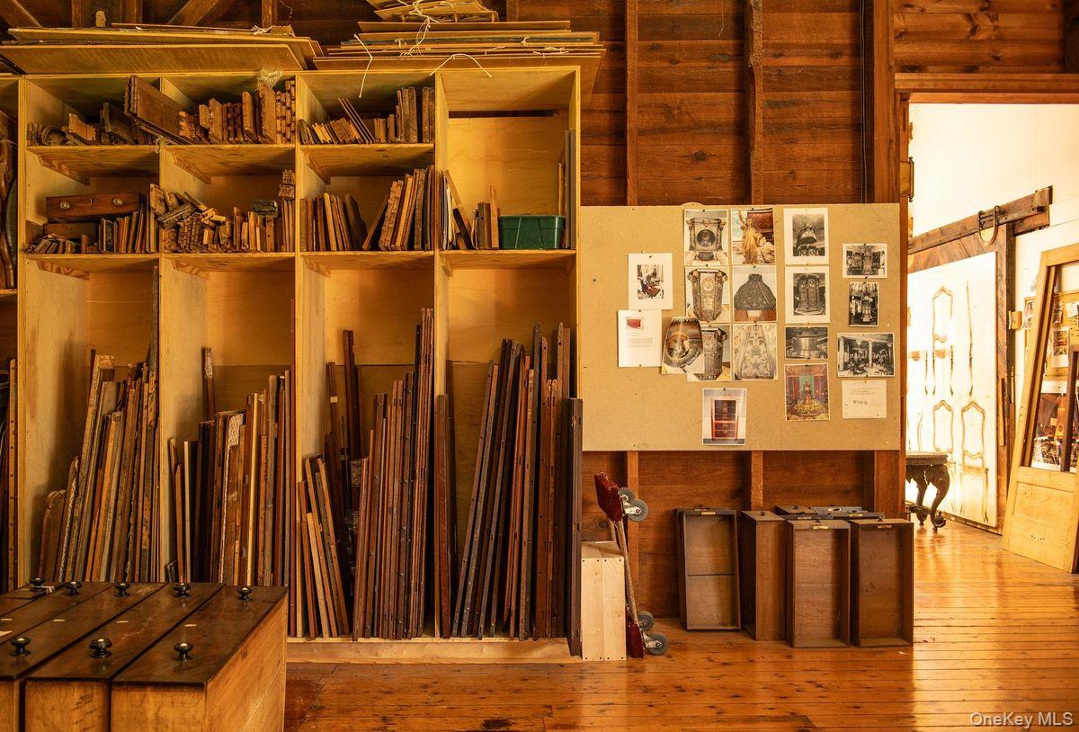 33 Maple Avenue, Claverack, NY 12513