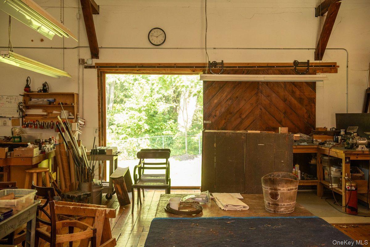 33 Maple Avenue, Claverack, NY 12513