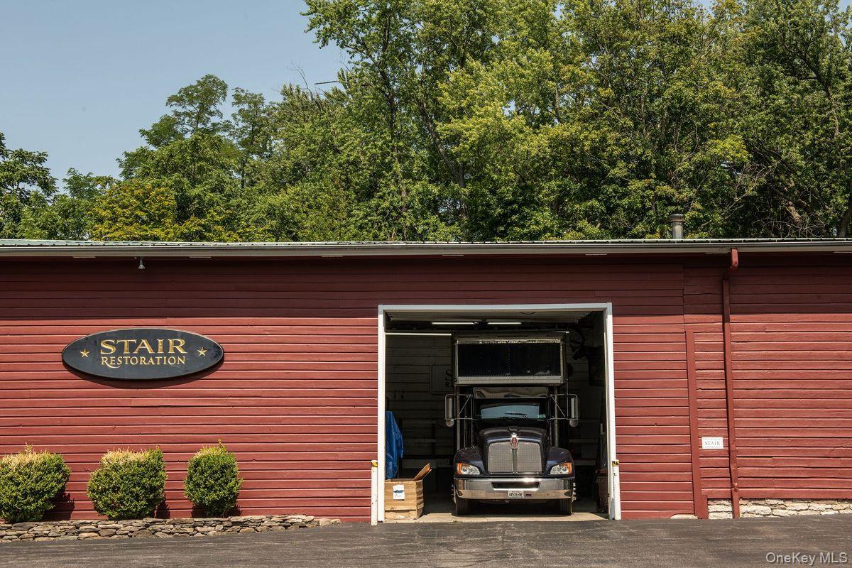 33 Maple Avenue, Claverack, NY 12513