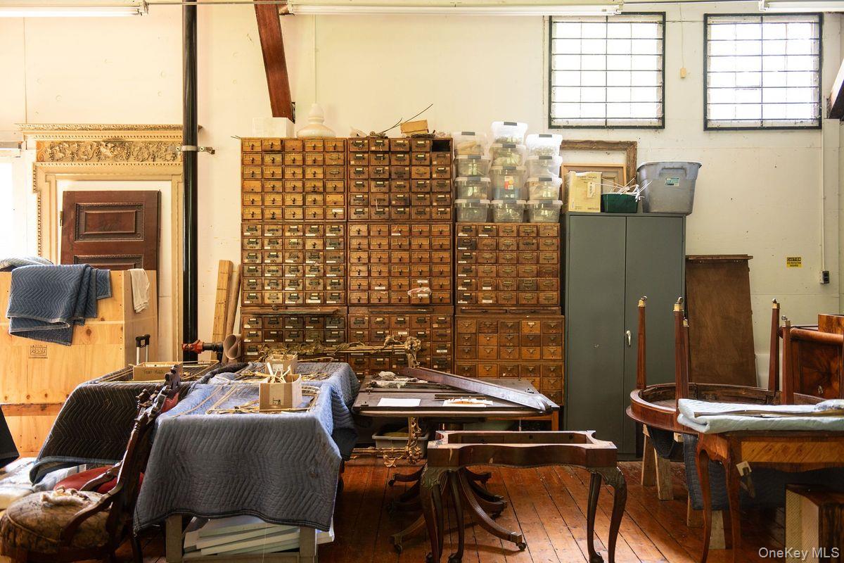 33 Maple Avenue, Claverack, NY 12513